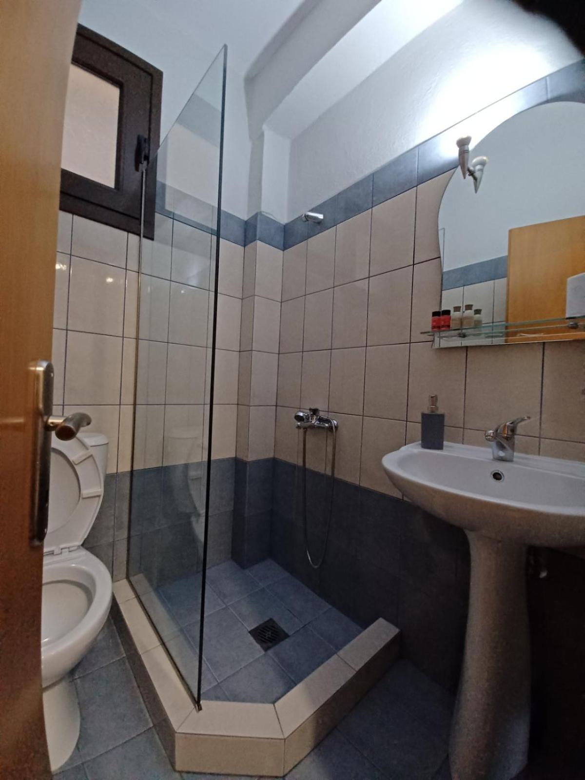 Guesthouse Mythos Orma Ngoại thất bức ảnh